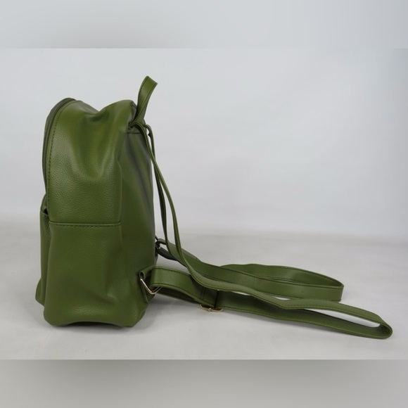 Disney Danielle Nicole Princess Tiana Faux Leather Backpack - Picture 4 of 9